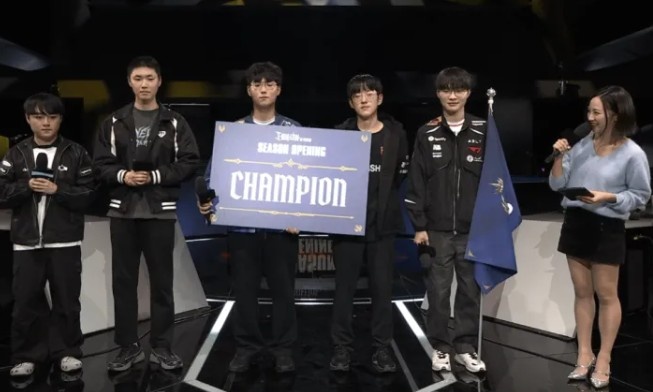 Scout:确实打得好的选手在操作和想法和指挥都很干脆利落和优秀